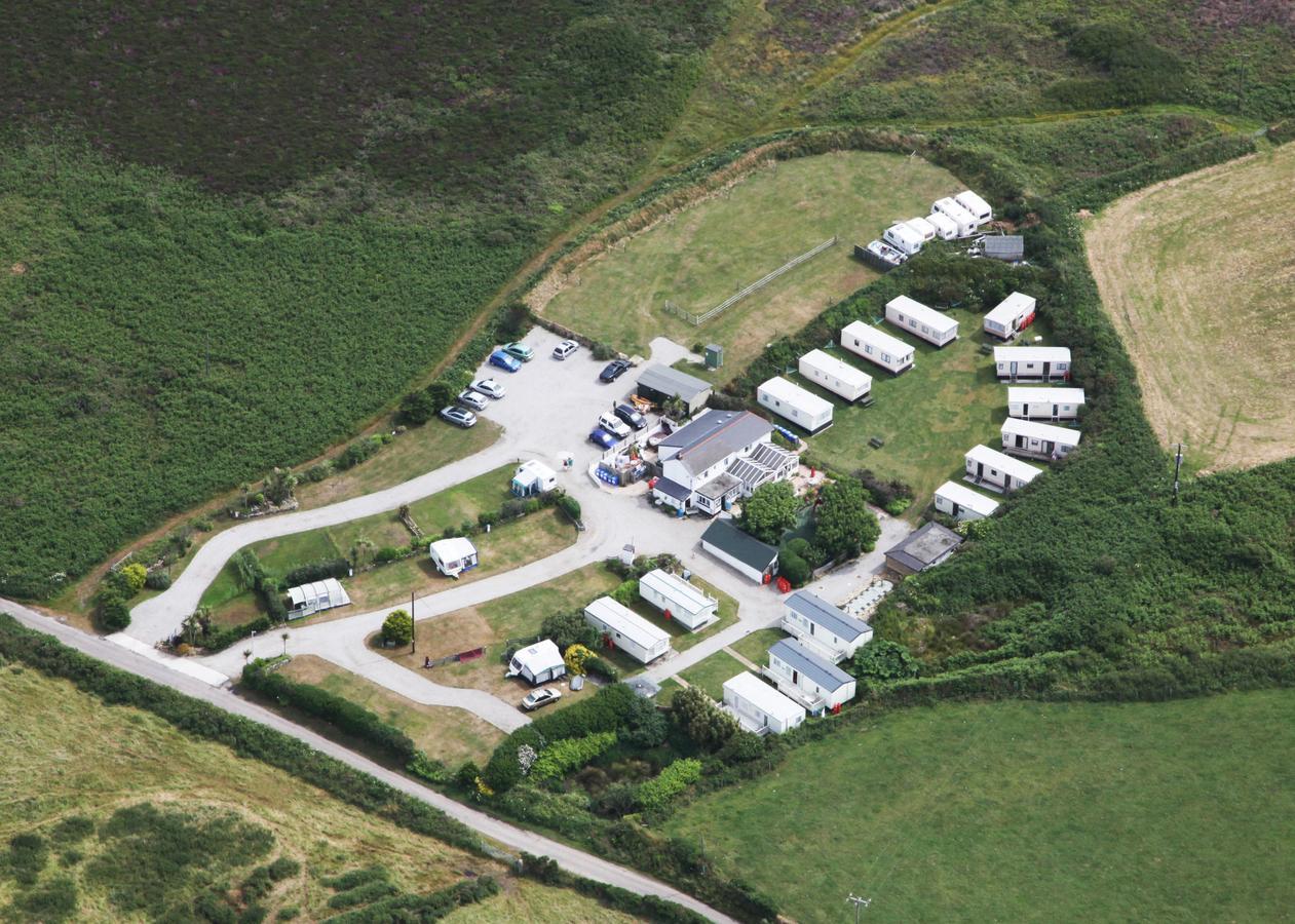 Roselands Caravan Park, Nr Lands End, Cornwall Сент-Джаст Екстер'єр фото